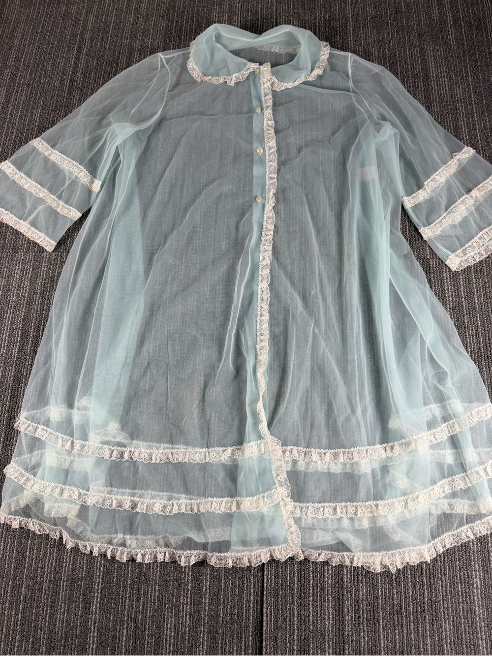 Vintage Sears Pale Blue Sheer chiffon and lace-trimmed peignoir robe